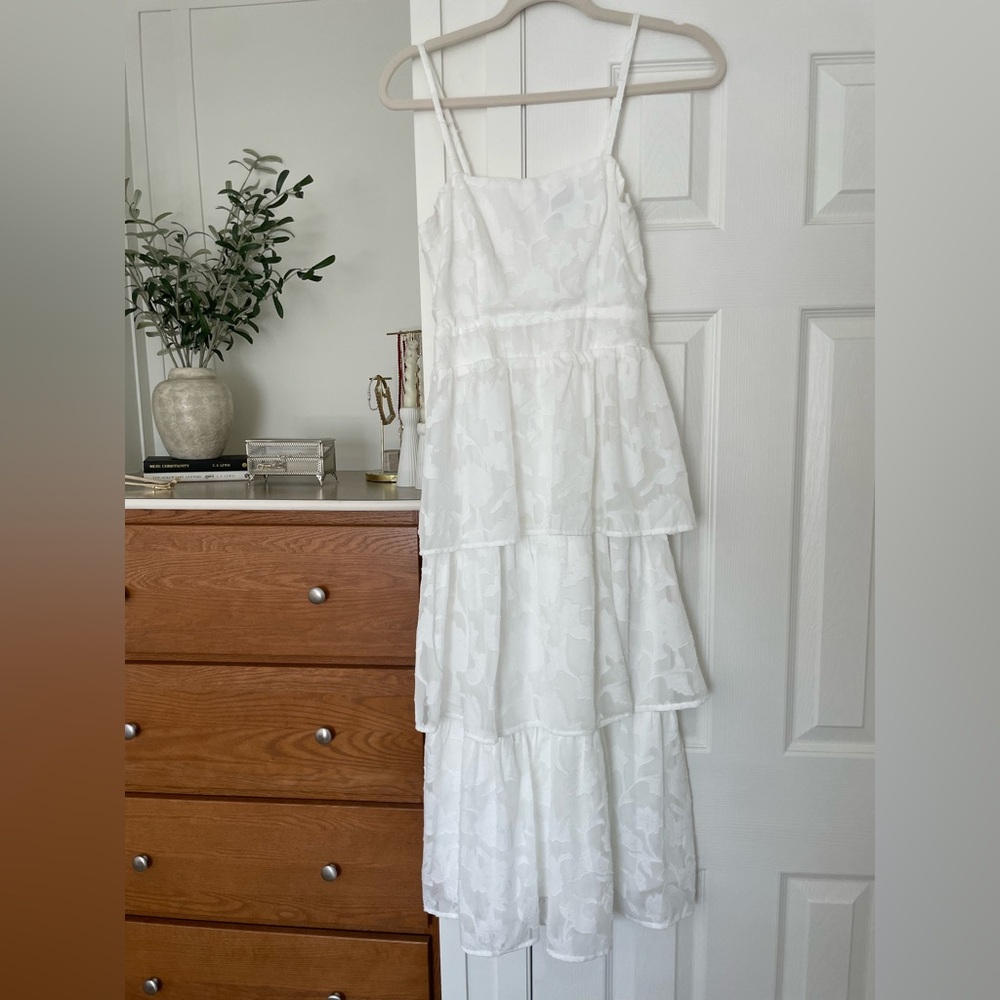 Lulus white burnout floral tiered midi dress